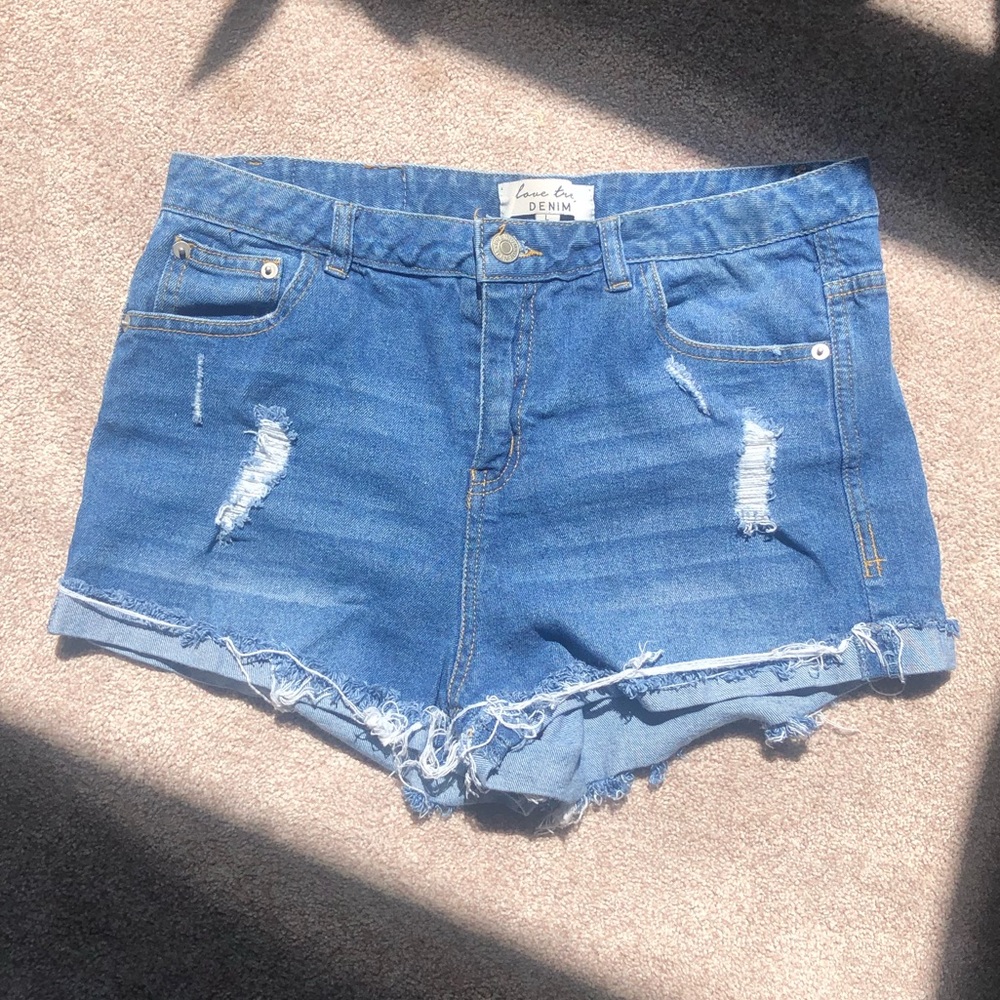 “Love Tree” DENIM shorts